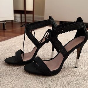 Pour La Victoire Shanna Heels